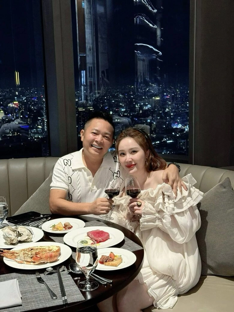 Bảo thy đưa con trai đi đón năm mới sang chảnh ở nước ngoài quý tử 3 tuổi thừa hưởng năng khiếu nghệ thuật từ mẹ - 6
