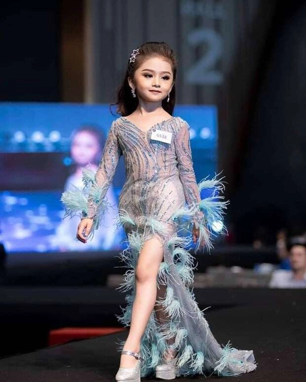 Bé gái 6 tuổi từng đăng quang hoa hậu nhí thái lan diện mạo tuổi dậy thì trông khác hẳn - 3