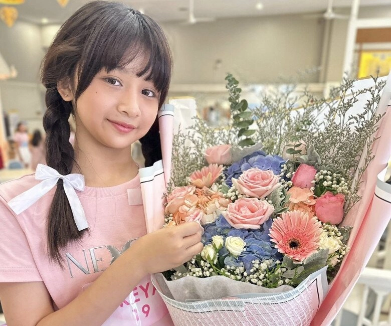 Bé gái 6 tuổi từng đăng quang hoa hậu nhí thái lan diện mạo tuổi dậy thì trông khác hẳn - 13