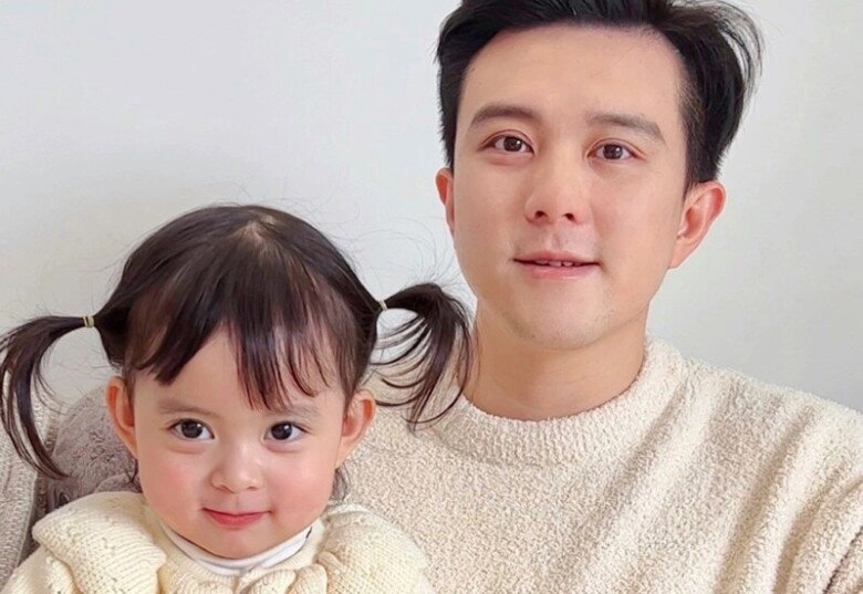 Bé gái mắt to da trắng xinh như thiên thần bố đứa trẻ lộ mặt khiến ai nấy tấm tắc mẹ bé thật may mắn - 5