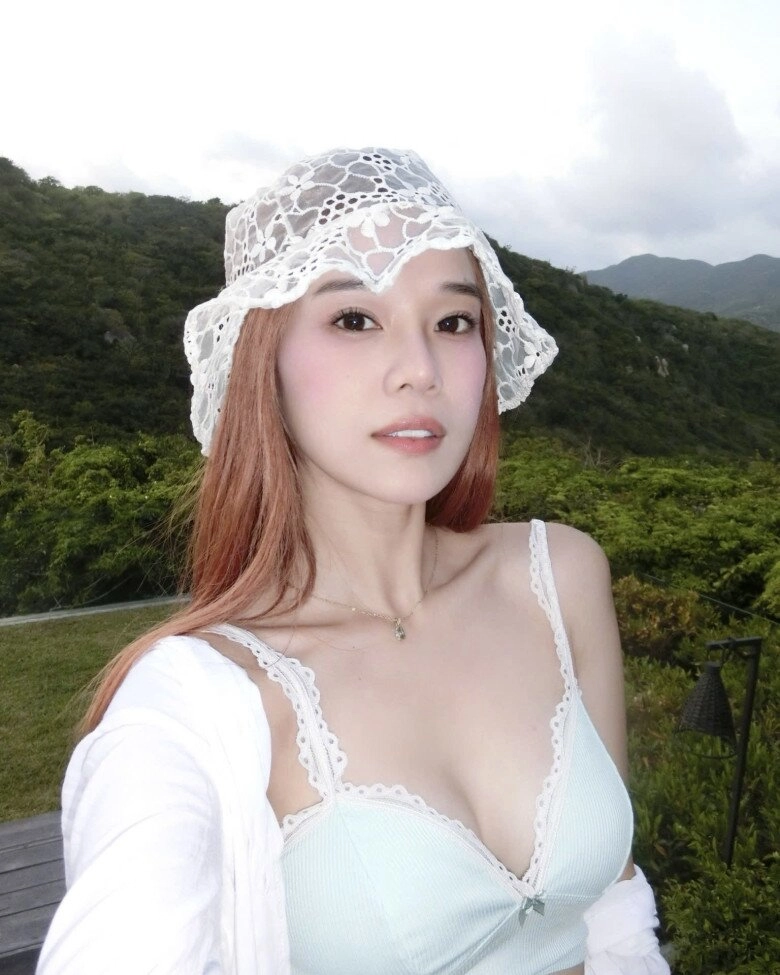 Bé gái nổi bật ở sân khấu 19 năm trước giờ trưởng thành diện mạo khác hẳn xây biệt thự 6 tỷ báo hiếu mẹ - 6