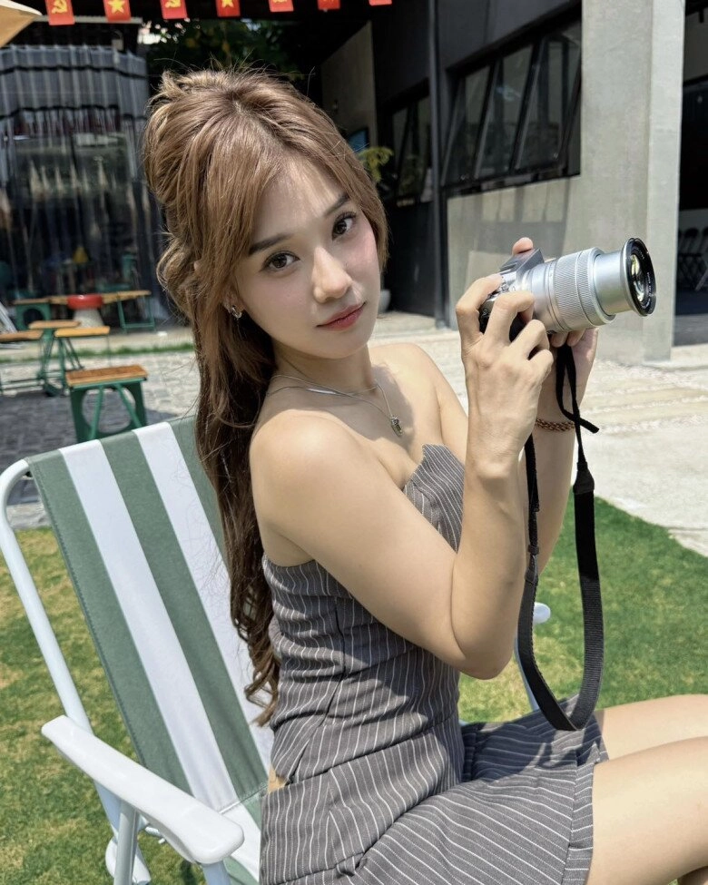 Bé gái nổi bật ở sân khấu 19 năm trước giờ trưởng thành diện mạo khác hẳn xây biệt thự 6 tỷ báo hiếu mẹ - 10