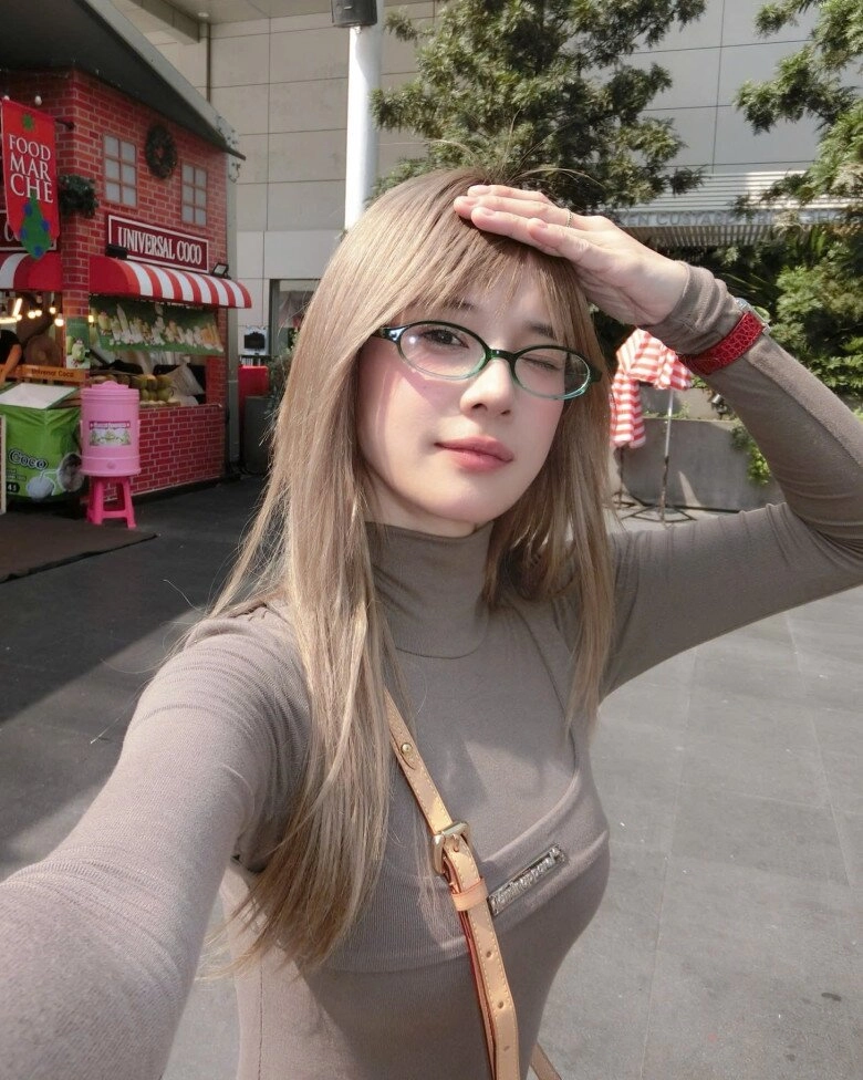 Bé gái nổi bật ở sân khấu 19 năm trước giờ trưởng thành diện mạo khác hẳn xây biệt thự 6 tỷ báo hiếu mẹ - 12