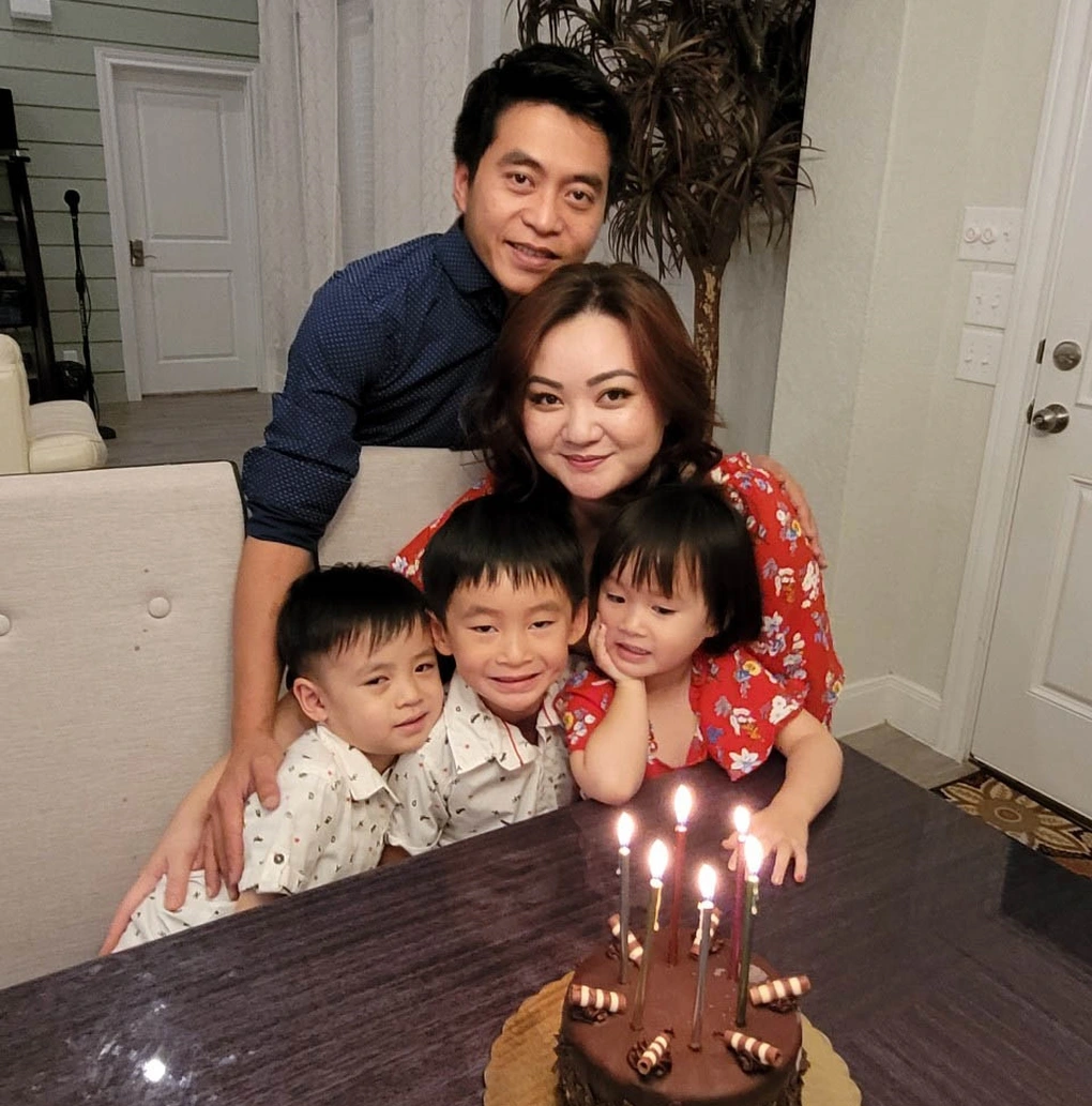 bé xuân mai tuổi 30 làm mẹ 3 con ở mỹ tái xuất sau 3 năm im ắng khoe con út xinh hệt mẹ lúc nhỏ - 11