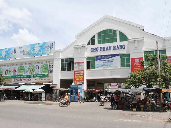 Bên trong khu chợ truyền thống lâu đời bậc nhất ninh thuận du khách mê mệt vì thứ gì cũng siêu rẻ - 1