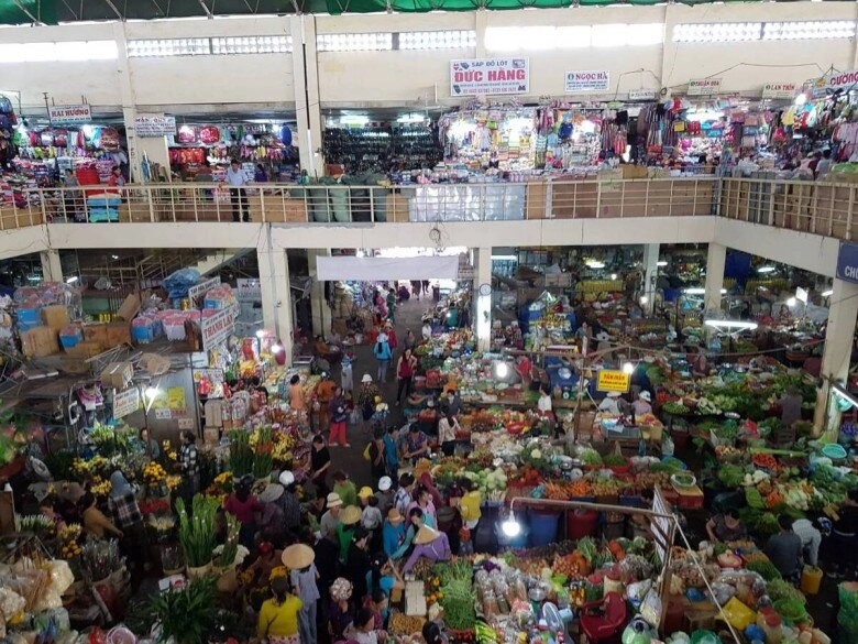 Bên trong khu chợ truyền thống lâu đời bậc nhất ninh thuận du khách mê mệt vì thứ gì cũng siêu rẻ - 2