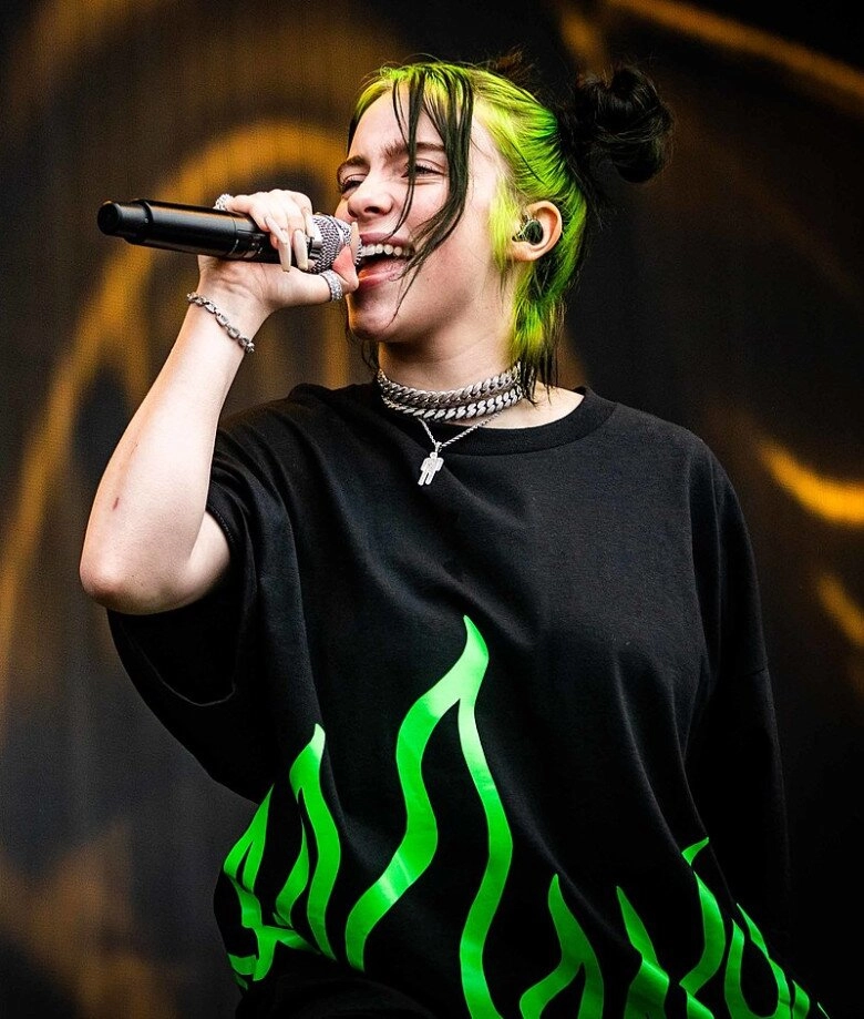 Billie eilish cô gái khiến justin bieber bật khóc muốn bảo vệ thừa nhận thói quen làm phá hủy não bộ năm 11 tuổi - 4