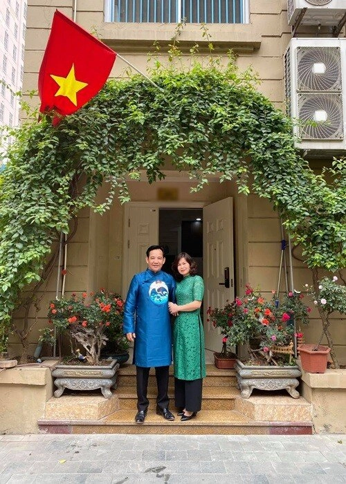bố phương oanh bị chí trung hỏi làm gì mà giàu thế có bộ sưu tập trăm điếu bên trong biệt phủ 1000m2 - 14