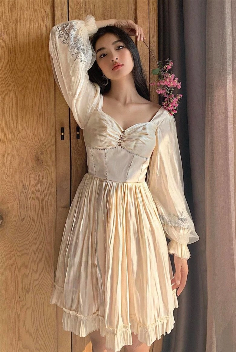 Bóng hồng có cảnh yêu táo bạo trong phim việt 18 từng từ bỏ ngành y nên duyên nhờ phim giả tình thật - 19
