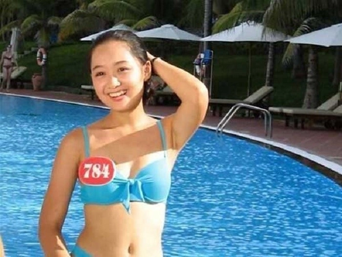 Btv trẻ nhất thời sự 19h nhan sắc đến mai phương thúy cũng trầm trồ từng cúi đầu xin lỗi khi đang dẫn sóng trực tiếp - 3
