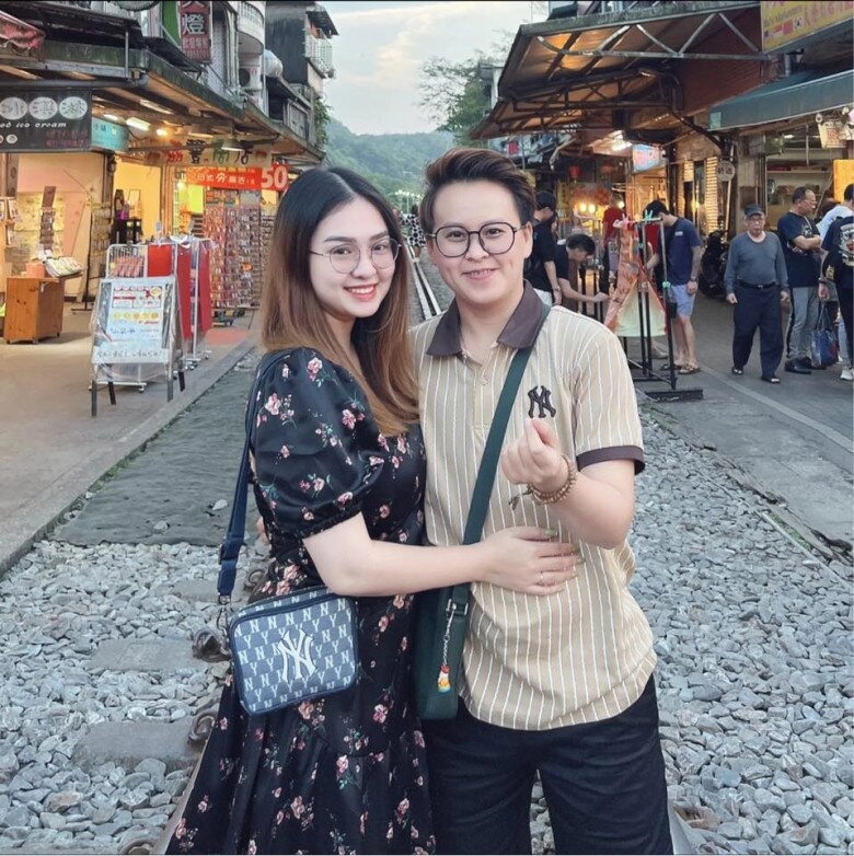Ca sĩ thiện nhân chăm người yêu đồng giới kỹ lưỡng bỏ ngoài tai những lời chê bai chuyện tình cảm - 6