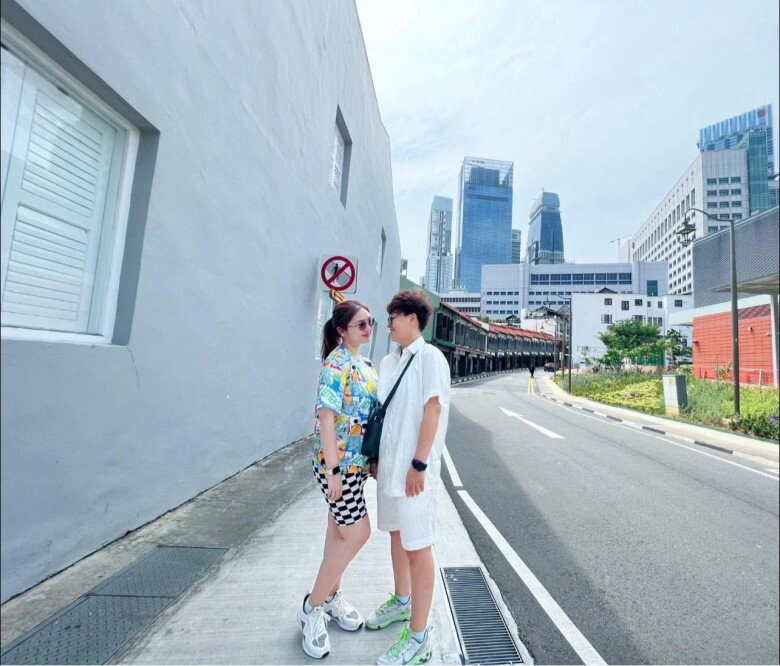 Ca sĩ thiện nhân chăm người yêu đồng giới kỹ lưỡng bỏ ngoài tai những lời chê bai chuyện tình cảm - 8