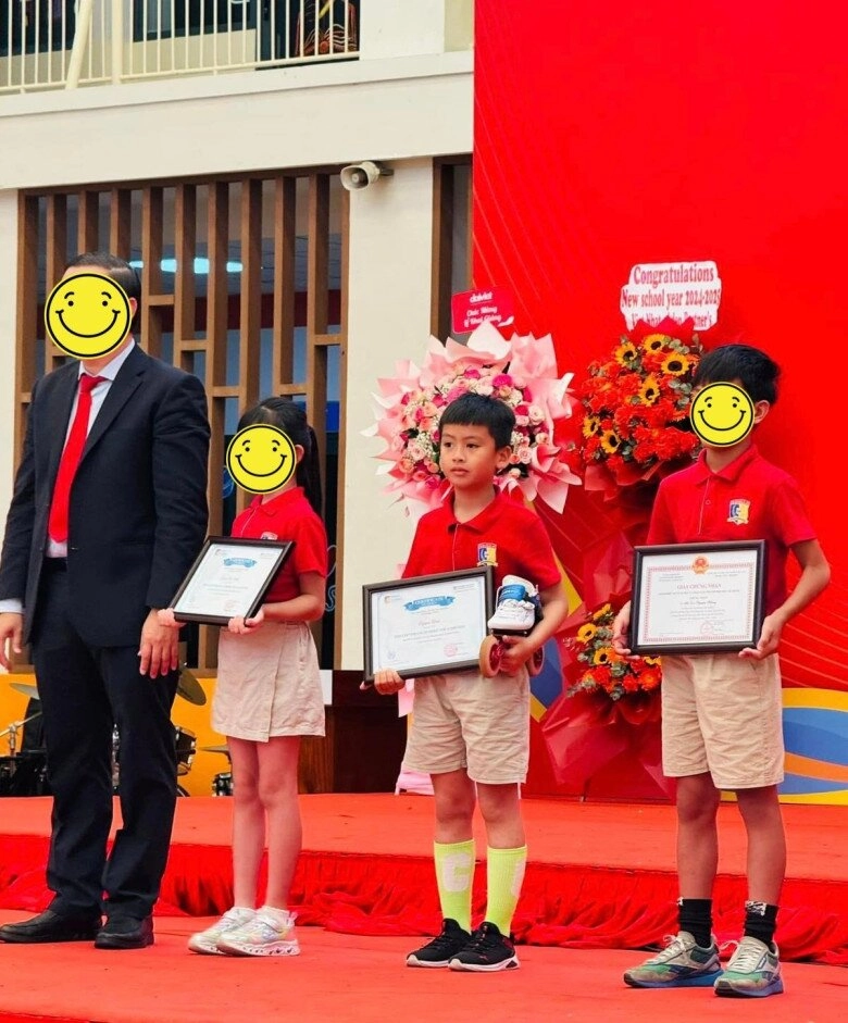 Các con sao việt đoạt giải thưởng trong năm qua ái nữ nhà bình minh xinh học giỏi quý tử khánh thi nhận toàn vàng - 11