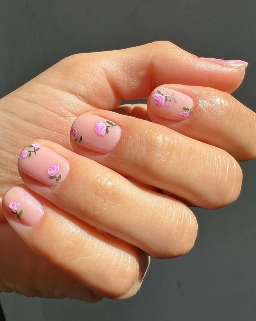 Các mẫu nail hot năm 2024 - 2
