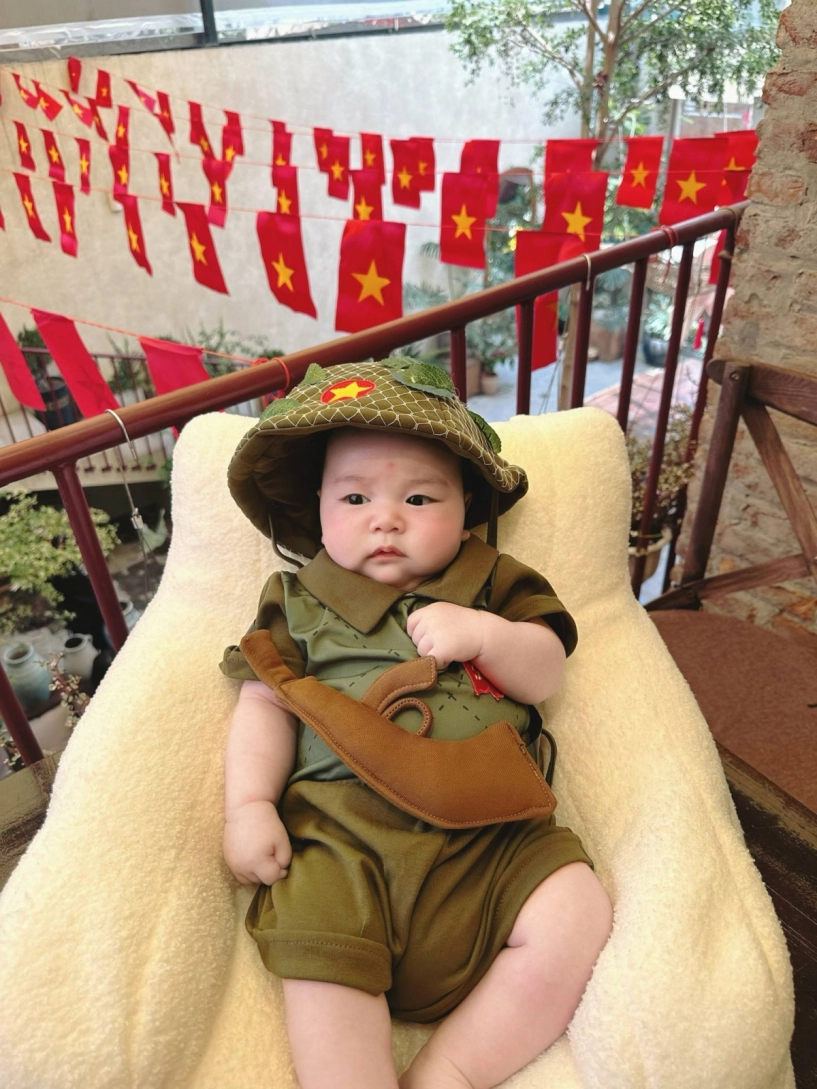 Các mẹ chụp ảnh con nhỏ theo chủ đề 304 - 2