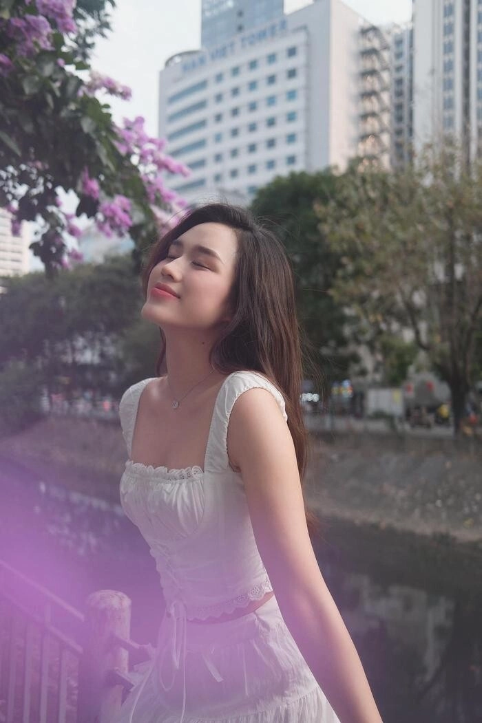 Các mỹ nhân nhà sen vàng yêu thiếu gia 2 hoa hậu họ đỗ tinh tế đi giày bệt khi đứng cùng nửa kia - 7