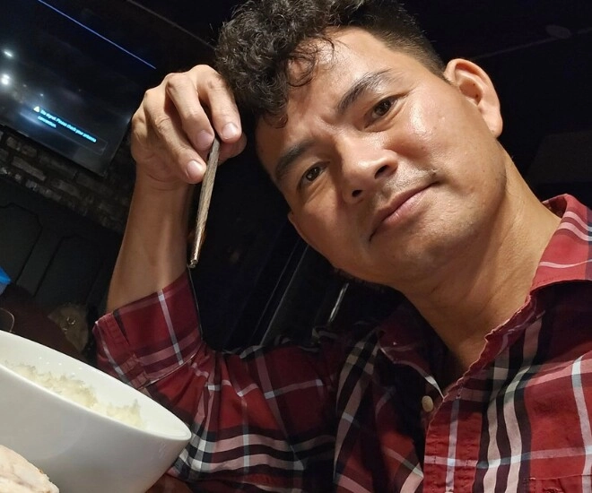 Cảnh đi làm của nsnd xuân bắc về đến nhà không còn ai thức ăn cơm nguội khiến tự long lên tiếng - 1