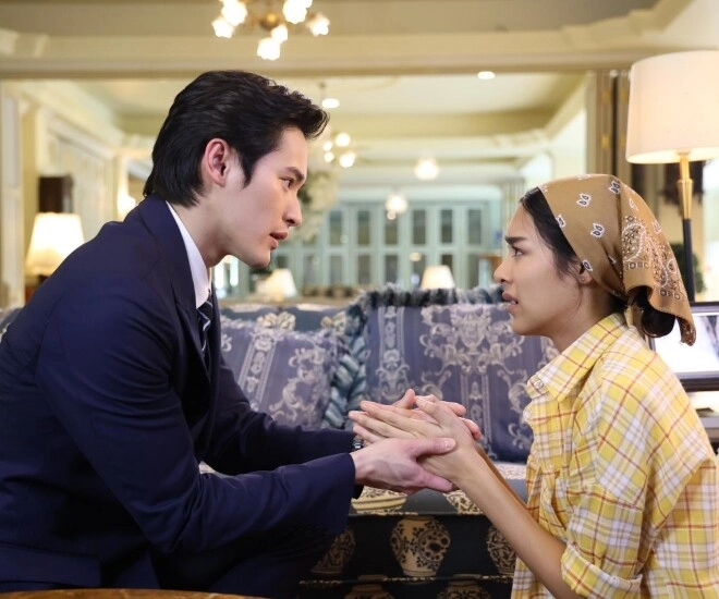 Chăm mẹ chồng nằm viện bà tặng tôi lọ thuốc bổ nhân ngày sinh nhật mở nắp ra mà tôi sửng sốt - 1
