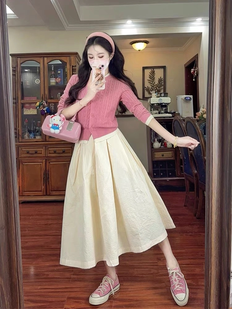 Chẳng biết mặc gì đi làm đầu thu chị em cứ áp dụng 4 outfit quốc dân đồng nghiệp nhìn cũng ghen tỵ - 5