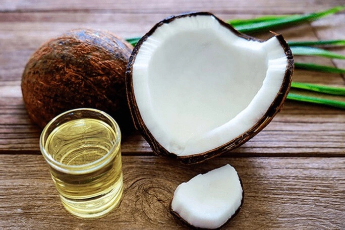 Chất vàng lỏng giá rẻ bán đầy chợ dùng theo công thức 1 sáng - 1 tối để da đẹp dáng thon - 1
