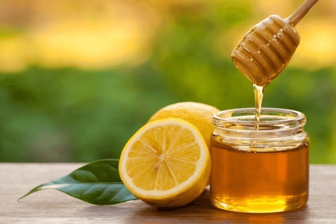 Chất vàng lỏng giá rẻ bán đầy chợ dùng theo công thức 1 sáng - 1 tối để da đẹp dáng thon - 2