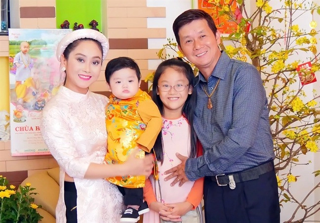 Cháu nội 17 tuổi của nsưt bảo quốc sống kín tiếng tại mỹ trùng tên được so sánh với con gái quyền linh - 7