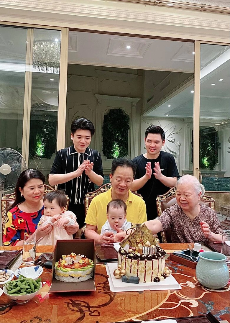 Cháu nội chào đời ở mỹ của bầu hiển đón lễ 29 cùng anh chị bố được nở mũi vì nếp tẻ đều xinh yêu - 11