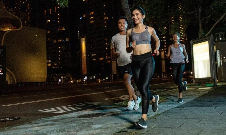 Chạy bộ hay đi bộ buổi tối giúp giảm cân nhanh hơn áp dụng đúng cách sau 7 ngày đã thấy khác biệt - 5