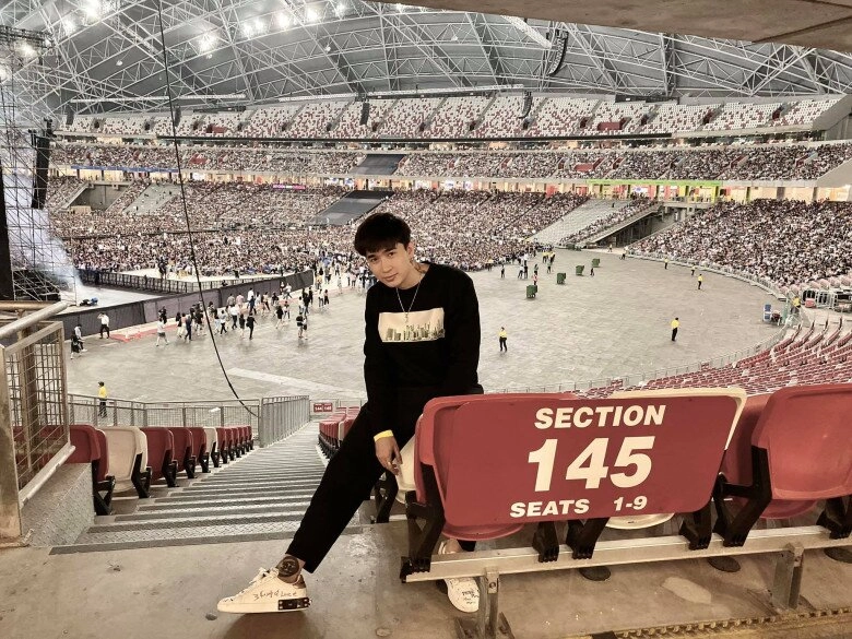 Chi dân nam ca sĩ từng được mẹ vay tiền giúp gây dựng sự nghiệp trước khi qua đời livestream khóc xin lỗi khán giả - 8