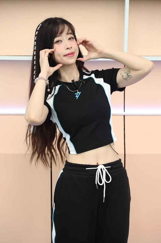 chị đẹp võ thuật khiến netizen ngưỡng mộ bởi body săn chắc - 1