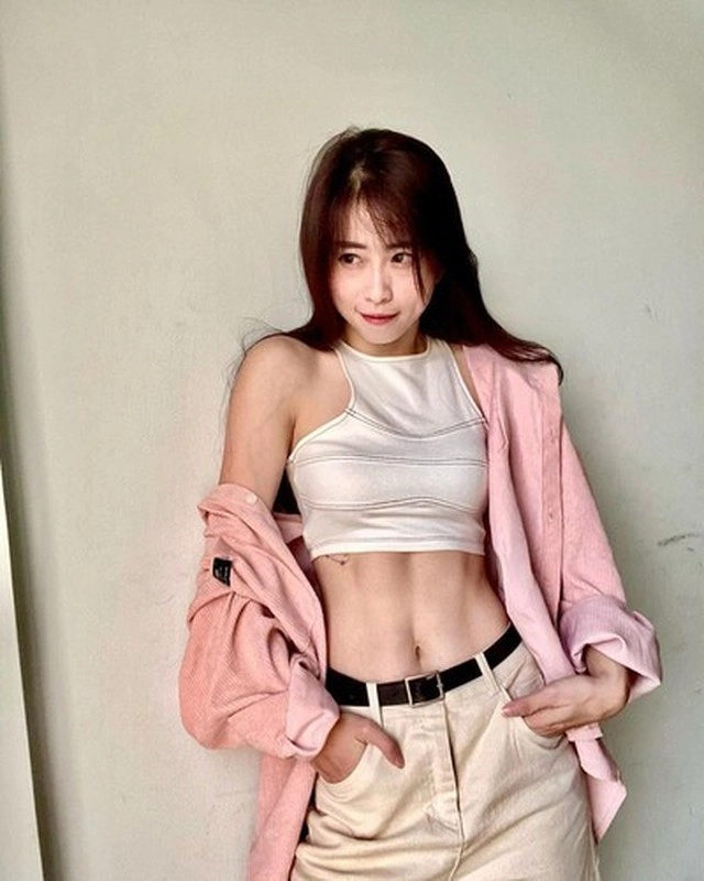 chị đẹp võ thuật khiến netizen ngưỡng mộ bởi body săn chắc - 7