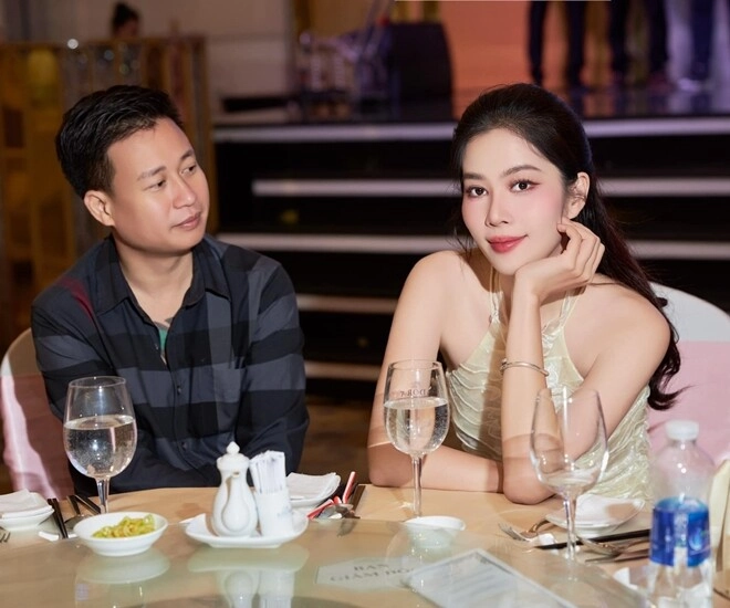 Chị gái tiết lộ chuyện tình yêu của nam em và bạn trai - 1