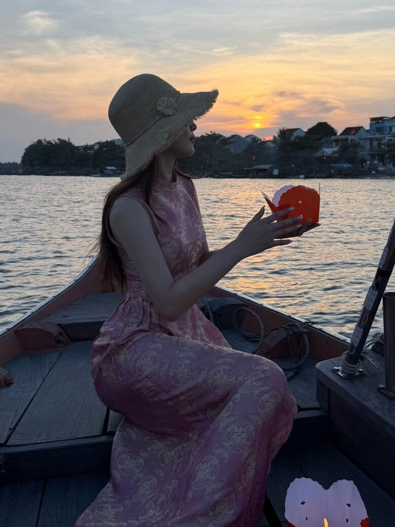 Chi pu dẫn diễn viên trung quốc khám phá hội an quyết định thử món chè này chỉ từ 15000 đồng nhưng chị đẹp cực thích thú - 2