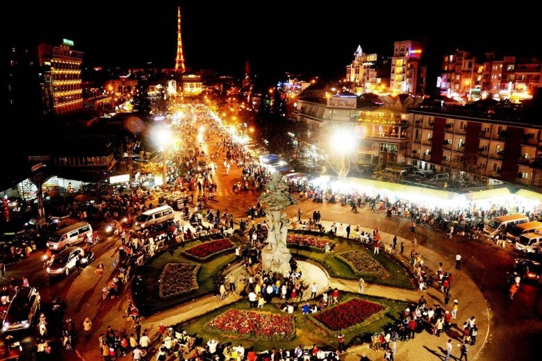Chợ âm phủ đà lạt từ một nơi huyền bí heo hút trở thành khu chợ đêm đông đúc bậc nhất thành phố - 1