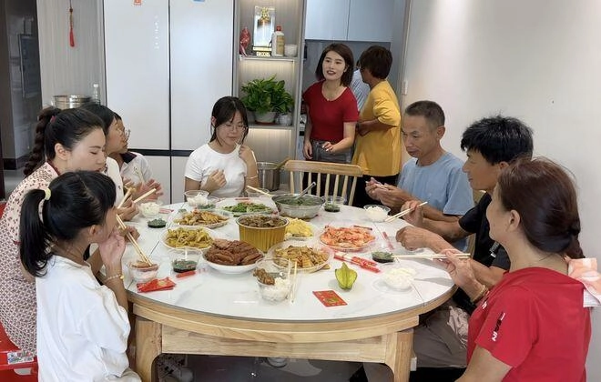 Cho cháu nội cháu ngoại 50 triệu sau thi đại học phản ứng khác biệt của hai đứa khiến tôi lạnh lòng - 2