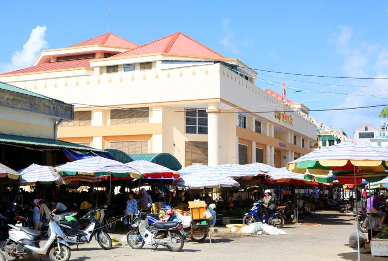 Chợ có tên lạ nằm giữa lòng quảng ninh là thiên đường ẩm thực cực ngon-bổ-rẻ thứ gì cũng có - 2