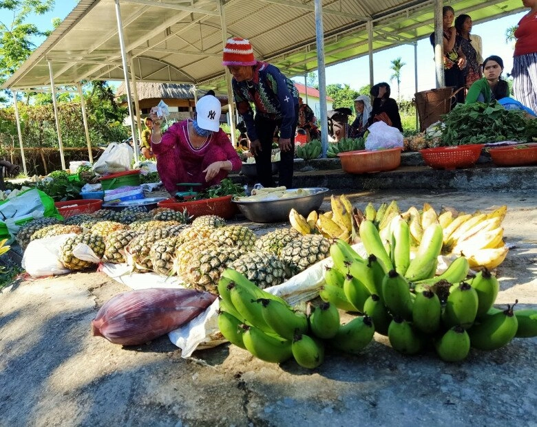 chợ năm ngàn chỉ có ở quảng nam du khách thích mê vì toàn đặc sản rừng siêu sạch bán với giá 5000 đồng - 3