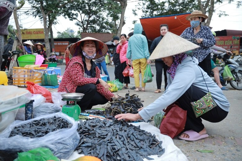 Chợ phiên tồn tại hàng ngàn năm ngay gần hà nội gắn liền với cố đô cổ xưa trong truyền thuyết - 3