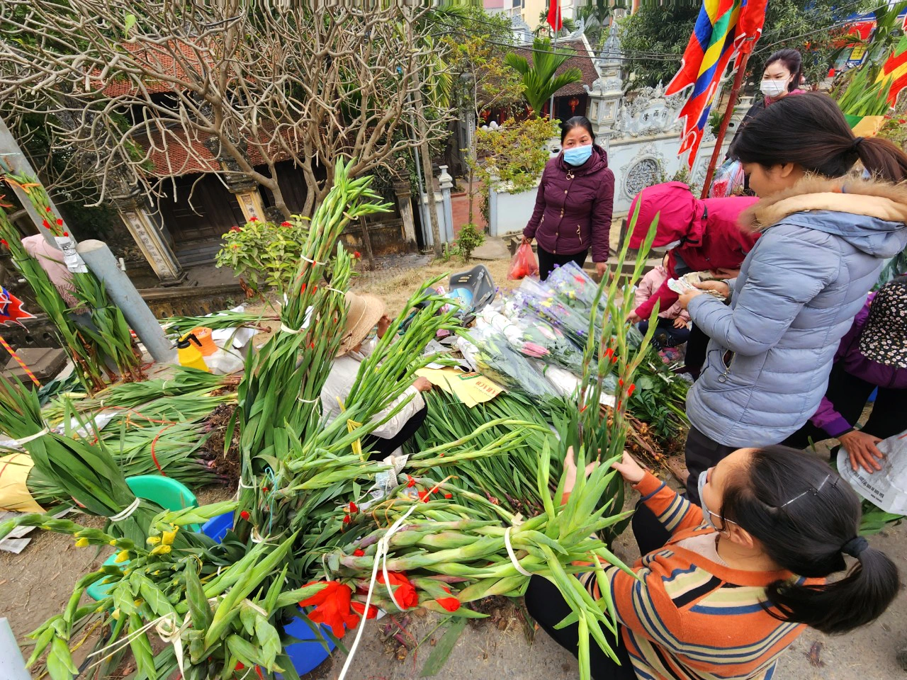 Chợ quê hiếm hoi giữa lòng thủ đô chỉ họp vào dịp tết đến đây như lạc vào chợ làng 30 năm trước - 5