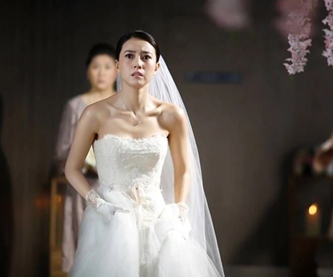 Chồng cũ bất ngờ dự đám cưới món quà anh để lại khiến tôi òa khóc trong đêm tân hôn - 1