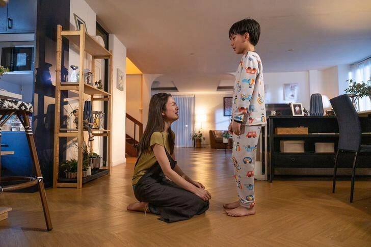 Chồng cũ đến vay 100 triệu sau khi tái hôn nửa năm 6 năm sau anh quỳ dưới chân tôi khóc lóc - 2