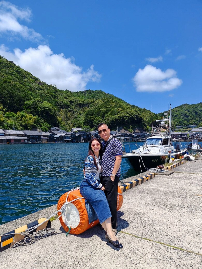 Chồng đại gia của jennifer phạm sơ hở là tặng quà thiết thực cho vợ giữ hôn nhân 12 năm hạnh phúc - 2