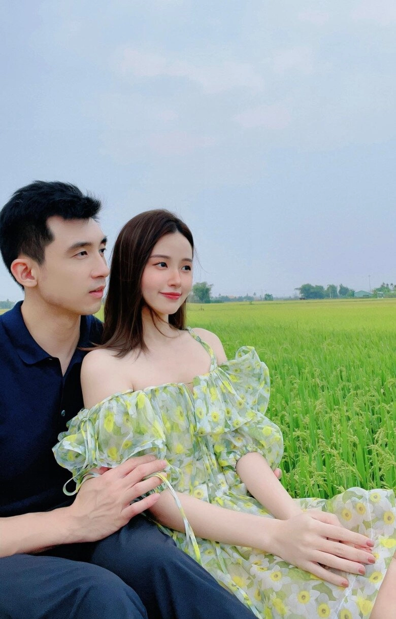 Chồng kém tuổi của midu nín thở để chiều vợ là thiếu gia nghìn tỷ nhưng vẫn dùng điện thoại đời cũ - 6