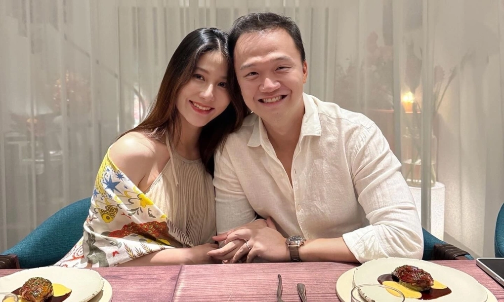 Chồng thiếu gia của diễm my 9x khoe quý tử trong biệt thự riêng em bé nay mới lộ diện mạo giống hệt bố - 9