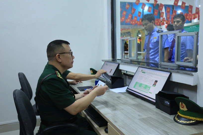 Chuyến tàu liên vận việt - trung đầu tiên sau 5 năm tạm dừng - 8
