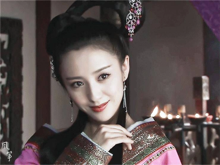 Cô gái cấm cả nước bàn tán về mình u45 trẻ mãi không già là tượng đài nhan sắc lấn lướt phạm băng băng - 6