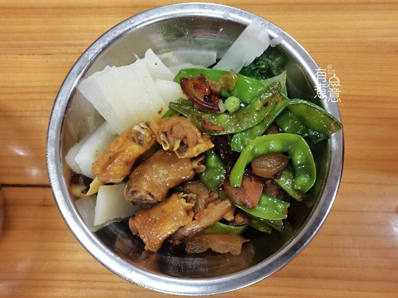 Cô giáo khoe ảnh bữa trưa 50 nghìn đồng ở trường mẫu giáo phụ huynh chê quá tệ đòi cho nghỉ học - 3