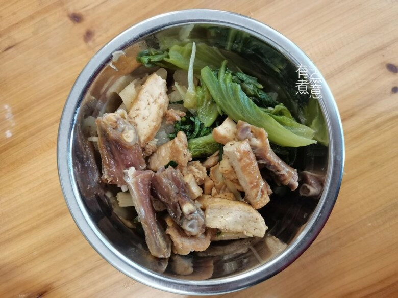 Cô giáo khoe ảnh bữa trưa 50 nghìn đồng ở trường mẫu giáo phụ huynh chê quá tệ đòi cho nghỉ học - 6