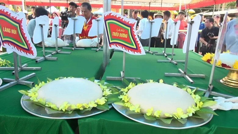 Có lễ hội đặc biệt ở thanh hóa gắn liền với vua hùng cả làng cùng nhau giã bột nặn bánh dâng lên thần linh - 5