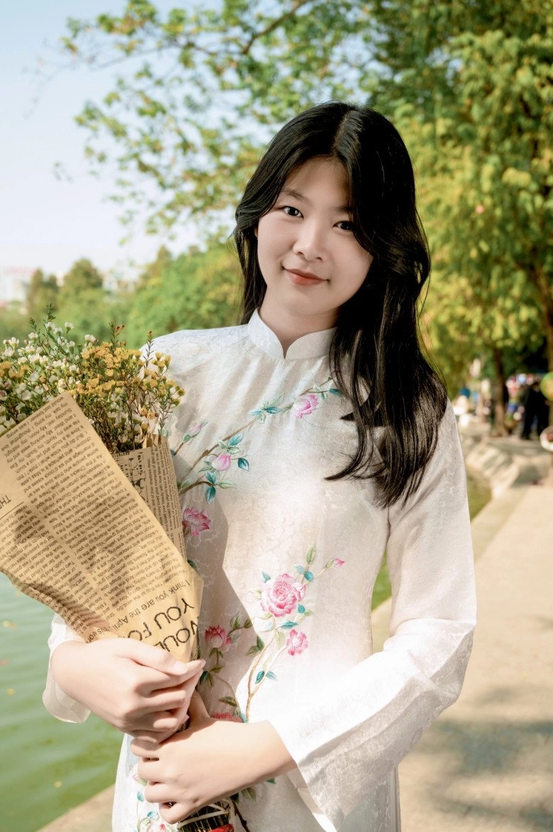 Con gái cao gần 1m8 của bình minh thay đổi cân nặng nhan sắc liền thăng hạng tuổi trăng rằm rõ xinh đẹp - 9